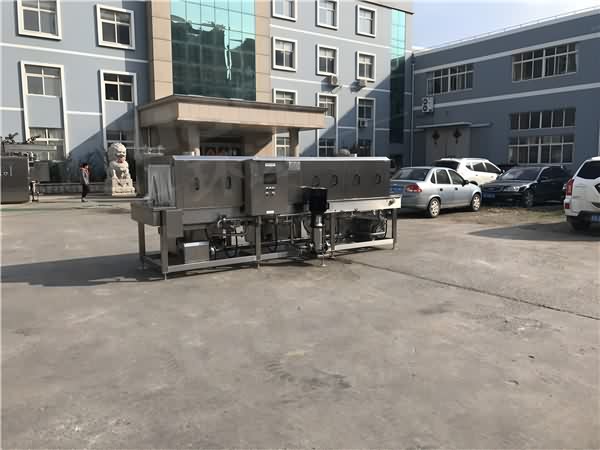 合作塑料箱清洗機(jī)價(jià)格 價(jià)格價(jià)格 200~900只小時(shí)