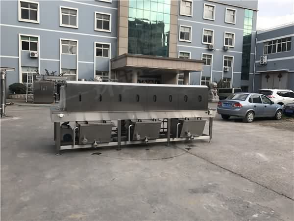 優(yōu)質(zhì)塑料箱清洗機(jī) 清洗量900只小時(shí) 擺動(dòng)清洗